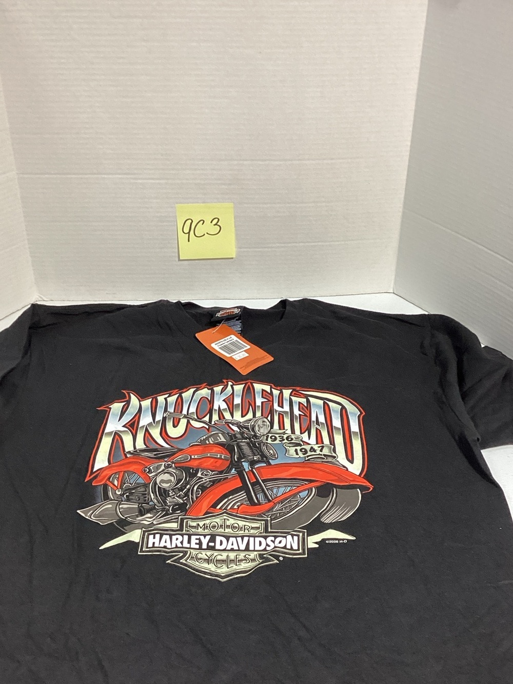 Harley-Davidson Black Tee with Red Knucklehead Motorcycle Graphic